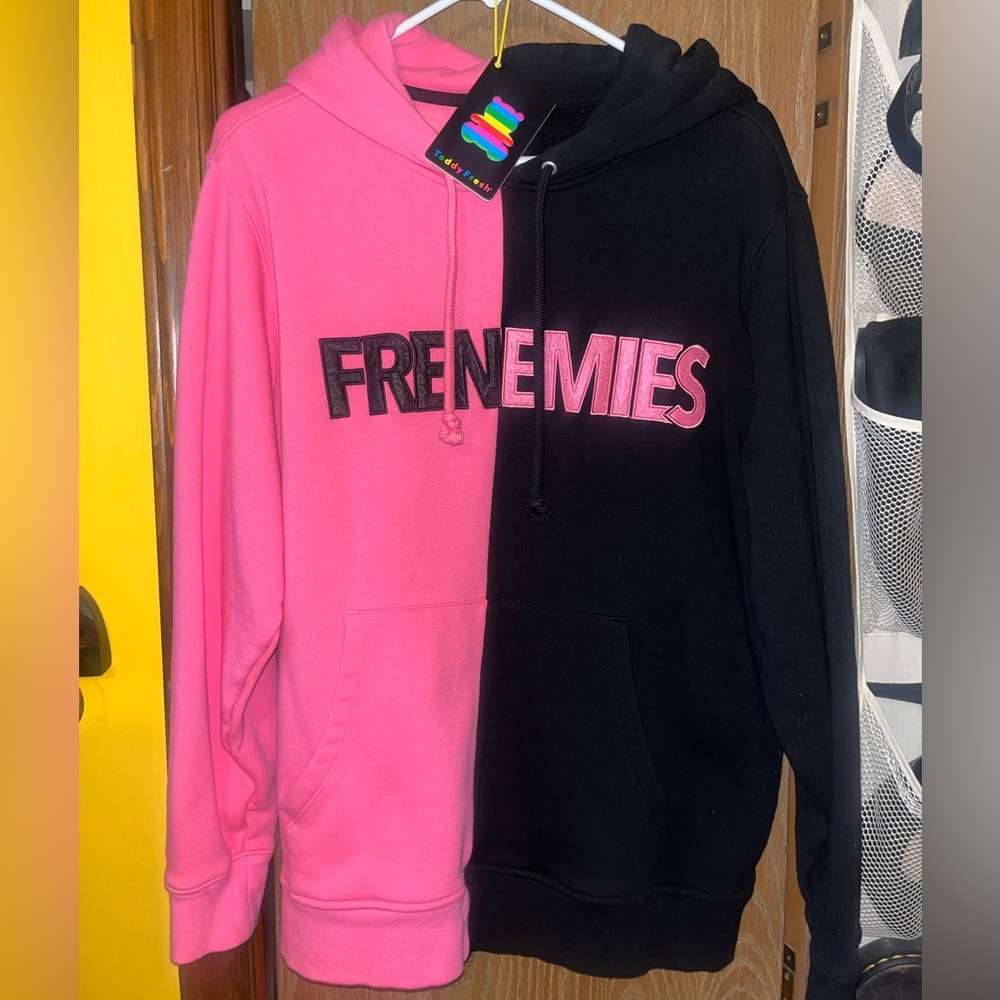 Teddy Fresh Frenemies Medium Hoodie Ethan Klein Trisha Paytas H3H3

Never worn!!